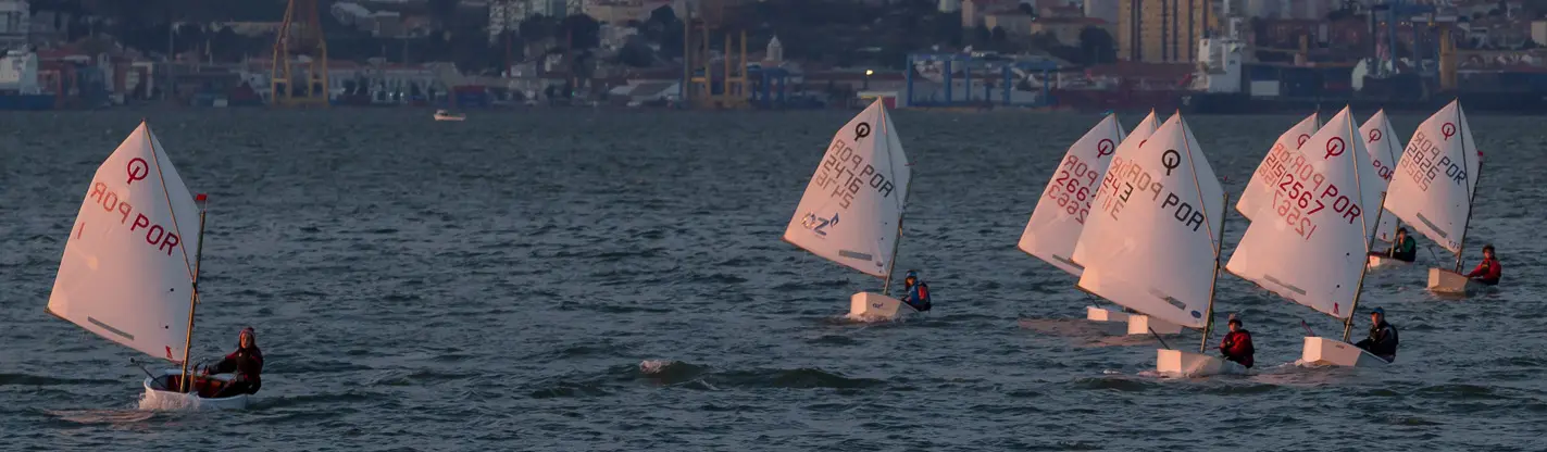 Slide - Clube Vela do Barreiro